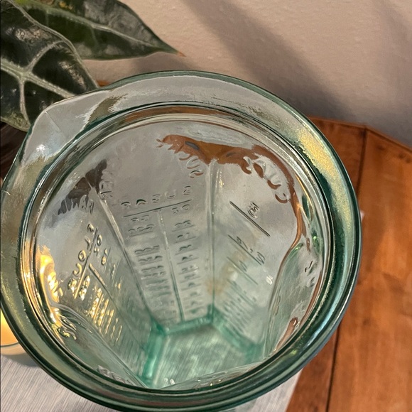 Vintage Italian Green Glass Measuring Beaker | Vaso Dosatore | 26oz Hexagonal Ki - Picture 9 of 9